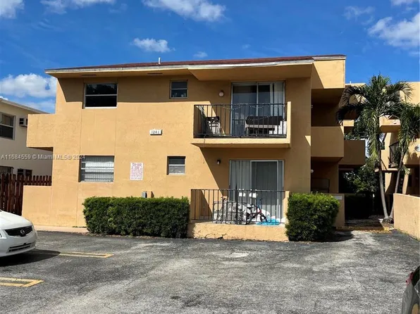1241 NW 6th St APT 5, Miami, FL 33125