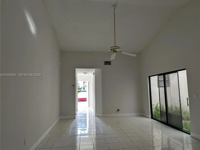 7502 NW 33rd St — Photo 7