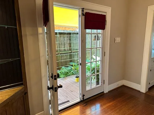 1023 W Gardner St — Photo 21