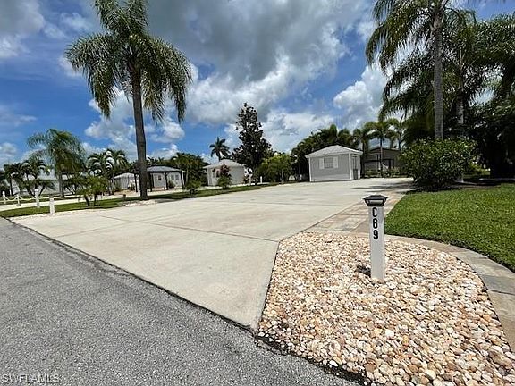 4th image of 5801 PATHWOOD CT