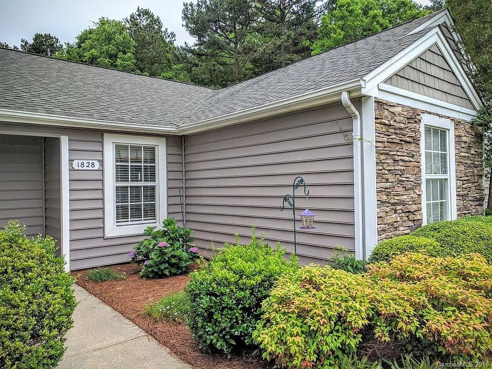 1st image of 1828 Fairlawn Ct #1828