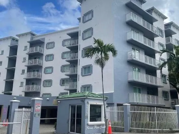2415 NW 16th Street Road #407-1, Miami, FL 33125