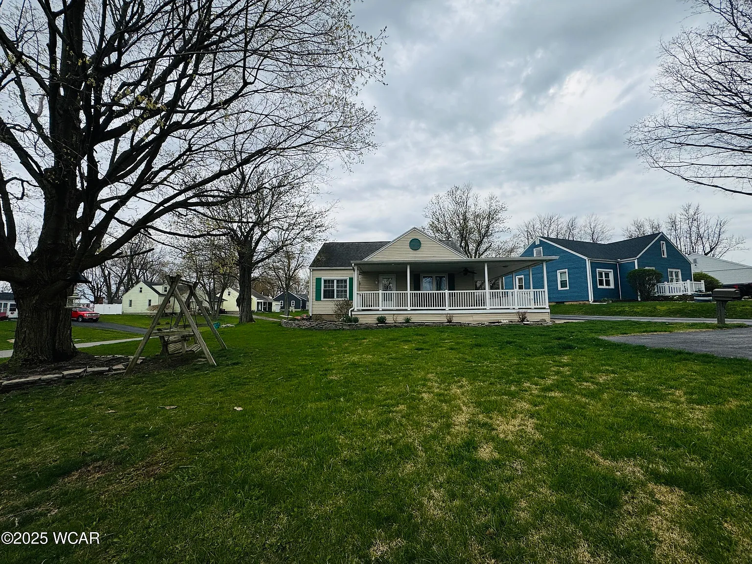 2704 Lost Creek Blvd photo 1