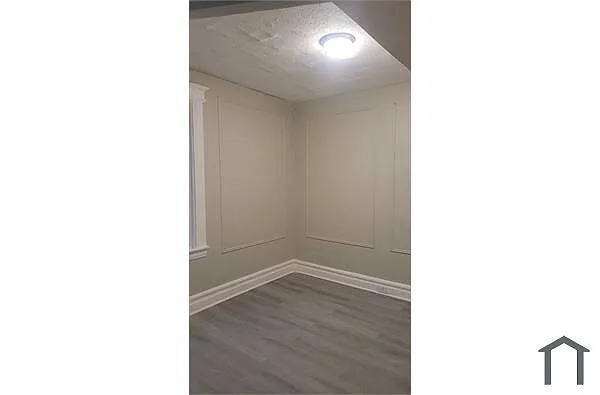 Building Photo - 35 Seymour Ave #2