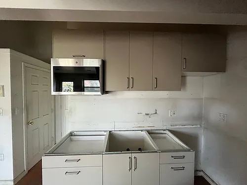 95 Waltham St Photo 1