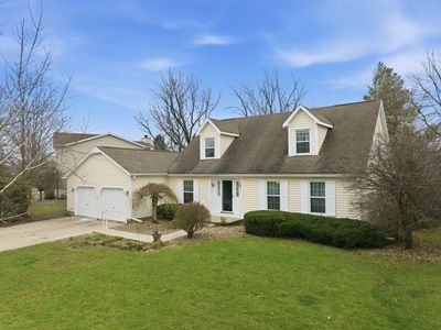 24 Bay Pointe Dr, Bloomington, IL, 61704