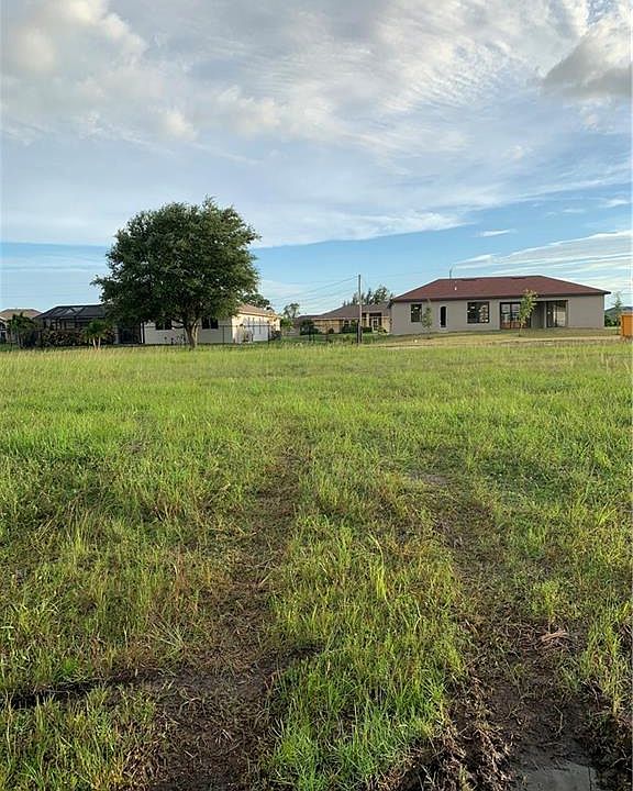 2nd image of 16 SW 25th Pl