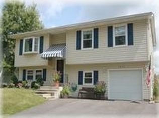 2520 Symphony Ln, Gambrills, MD 21054