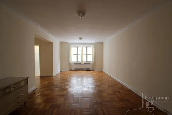 Rented by Hecht Group | media 14