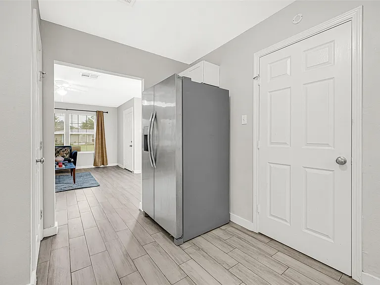 5009 Bataan Rd — Photo 13