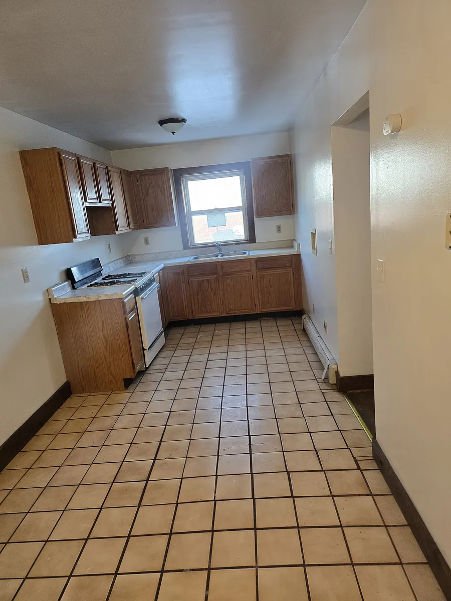 Building Photo - 117 2nd St #1