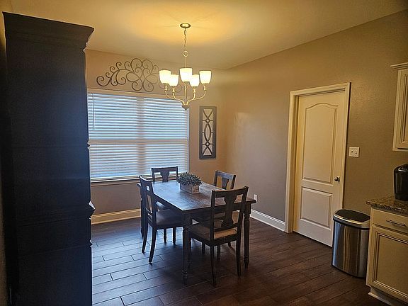 5th image of 2601 Birchwood Rd