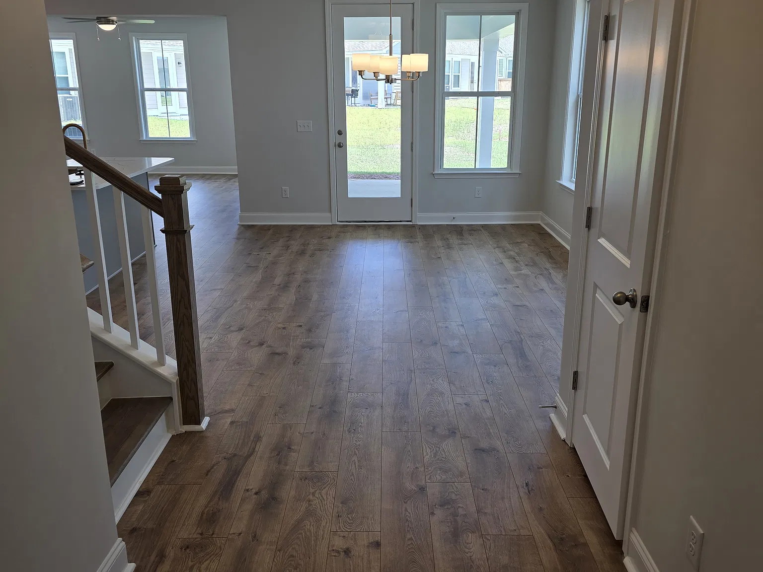 4 bed, 2474 sqft, $2,800 — Photo 2