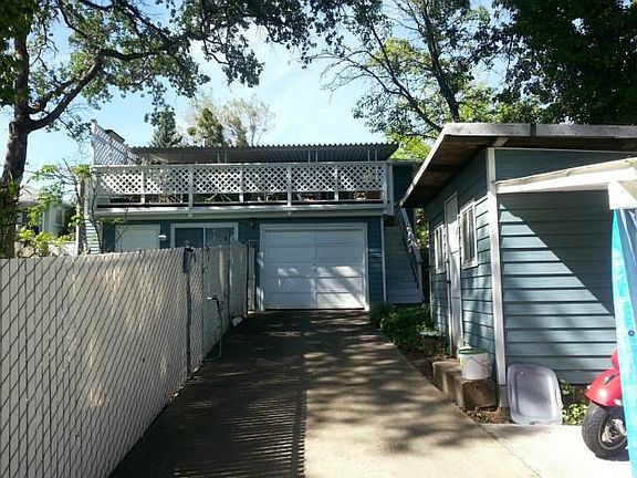 2nd image of 355 Hillcrest Dr