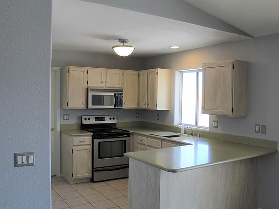 2nd image of 3900 Window Rock Dr