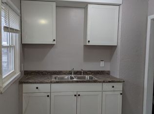 18401 Grandville Ave, Detroit, MI 48219