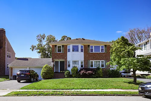 118 Diamond Bridge Ave #1 Photo 1