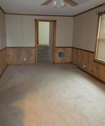 4th image of 3 Saratoga Ln