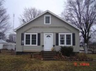 434 W Chestnut St, Oneida, IL 61467