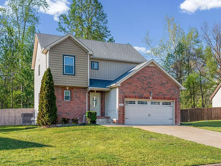 3469 Bradfield Dr — Photo 3