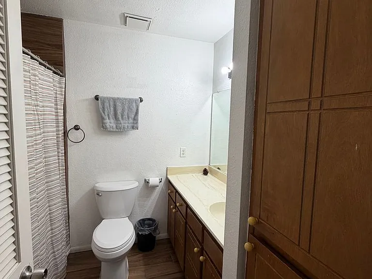 730 E 24th Pl — Photo 17