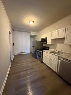 2 bed, 1.0 bath, 600 sqft, $1,800 — Photo 3