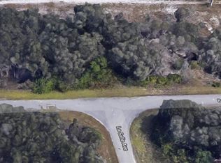 251 Rue Labonne Rd, Fort Myers, FL 33913