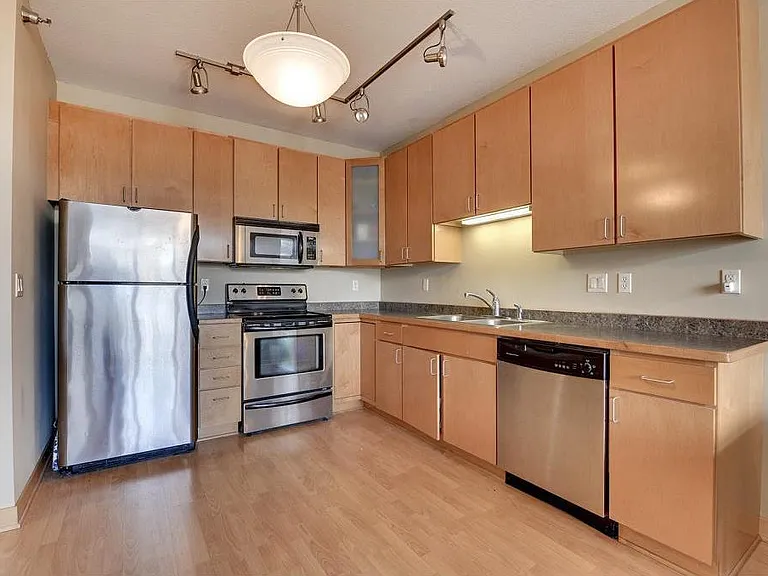 2600 University Ave SE #418 — Photo 6