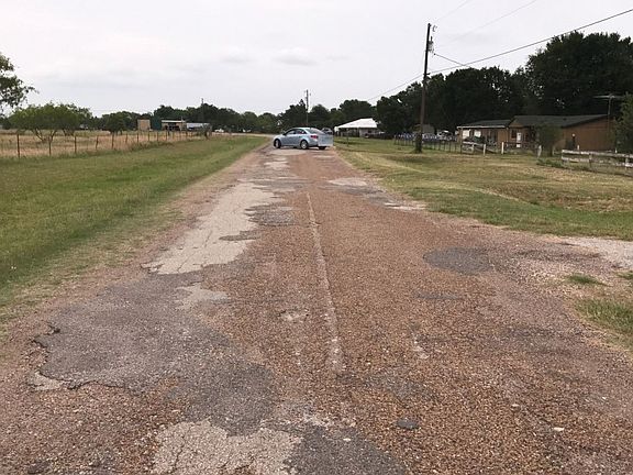 4th image of 6083 Live Oak Dr