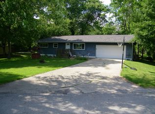6160 E 116th St, Fishers, IN 46038