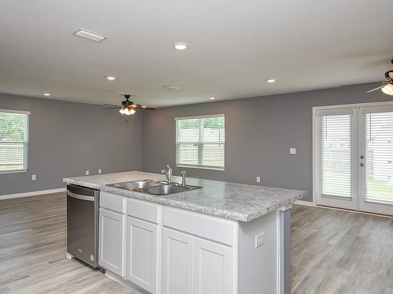 5720 Blackhorse Cir — Photo 4