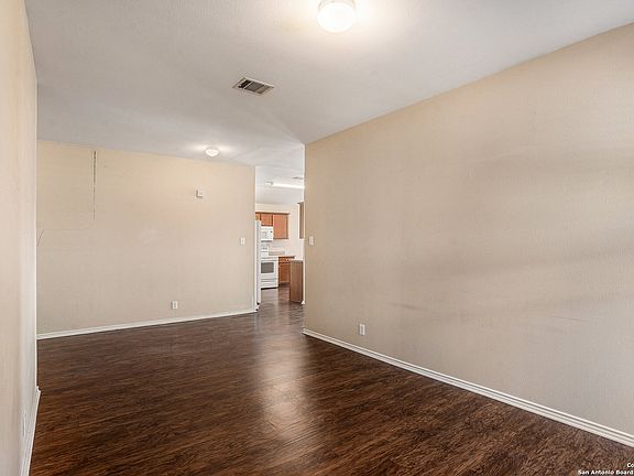 3rd image of 8055 Chisos Oak Dr