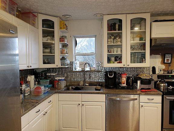 Kitchen with massive storage
