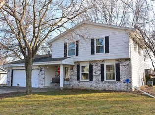N106W15801 Creek Ter, Germantown, WI 53022