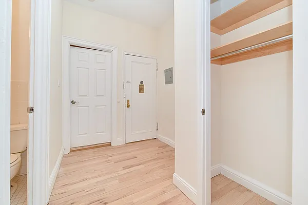 Rented by Living New York | media 18