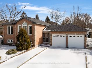 6 Carolyne St, Essa, ON L3W0J8