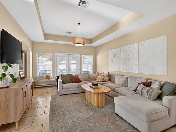 3rd image of 658 Rue Saint Michael