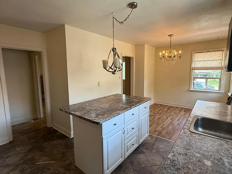 88 Crestview Ave — Photo 11