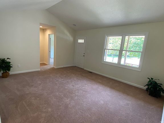 2nd image of 1031 S Graywell Dr