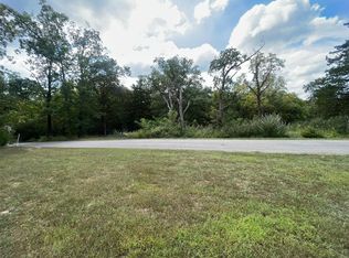 221 Deerpath Ct, Troy, MO 63379