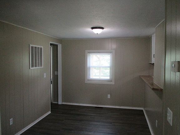 2nd image of 4711 N 26th 1/2 St