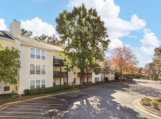 10064 Oakton Terrace Rd, Oakton, VA 22124