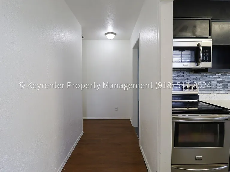 12804 E 13th St — Photo 3
