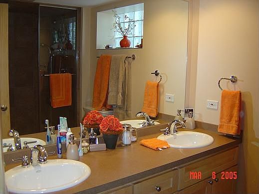 Full bath/ steam shower