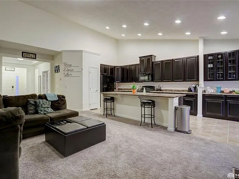 7267 Bostelman Pl — Photo 5