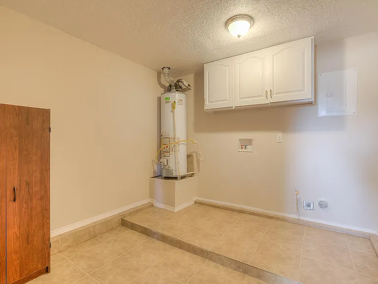 10413 Mountain Rd NE — Photo 9