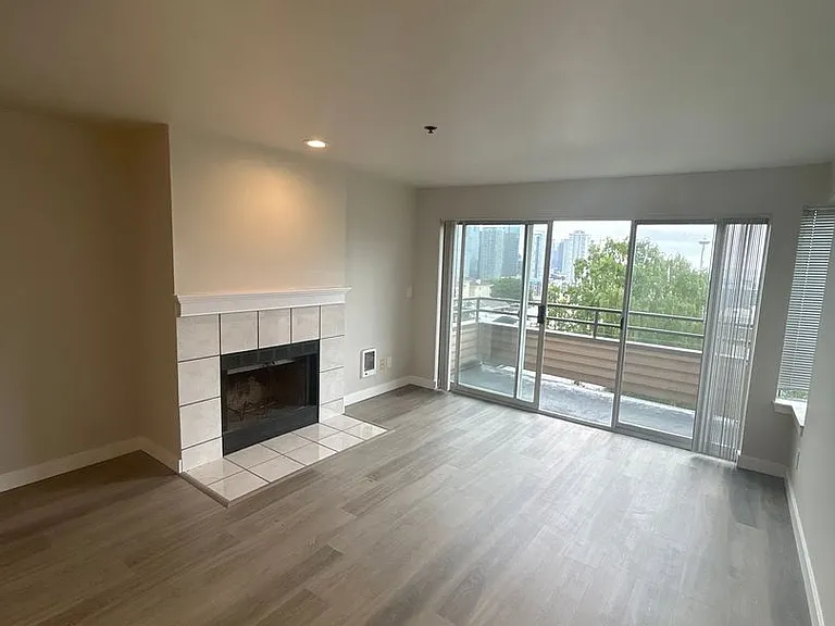 Castellan Apartments — Photo 62