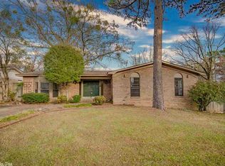 100 Sanders Ln, Hot Springs National Park, AR 71913