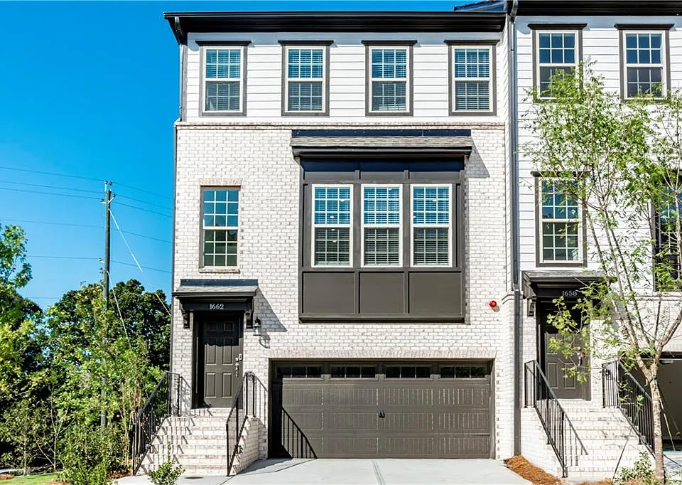 1662 Mountain Top Ln
