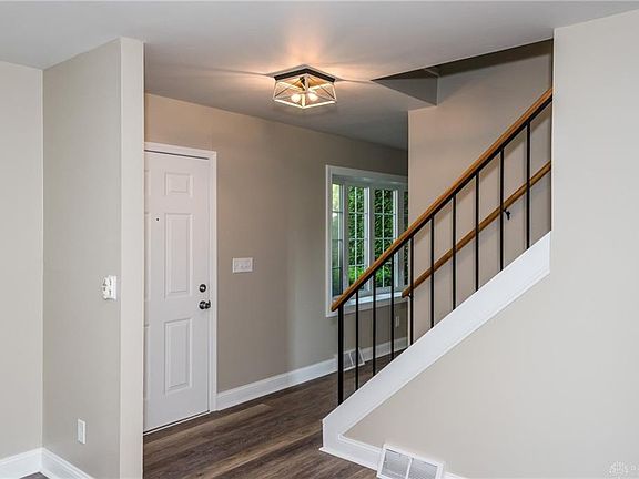 5th image of 807 Fairway Ct